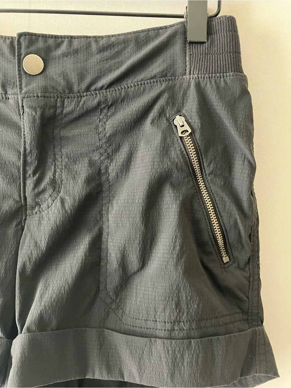 ATHLETA Trekkie Mid Rise Shorts**